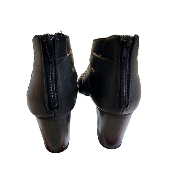 3/$25 D Wedge Heel Open Toe Sandal - 7 - Picture 5 of 9